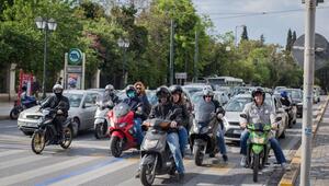 Straßenverkehr in Athen