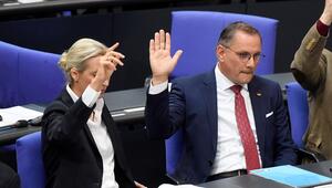 Alice Weidel und Tino Chrupalla in der 12. Sitzung des 21. Deutschen Bundestages