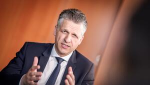 Kanzleramtschef Frei zu Social-Media-Nutzung von Kinden
