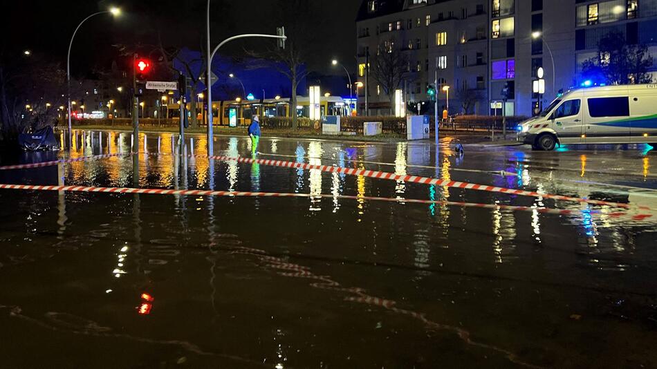 Wasserrohrbruch zu Silvester - Teile Berlins ohne Wasser