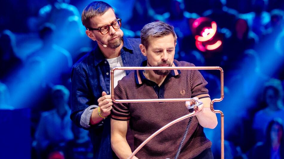 Joko Winterscheidt (l.) und Klaas Heufer-Umlauf werden sich wieder in verschiedensten Spielen ...