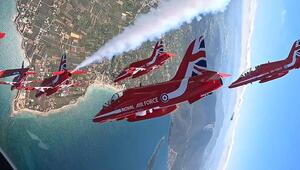 Präzision am Limit: Red Arrows absolvieren spektakuläre Trainingsflüge