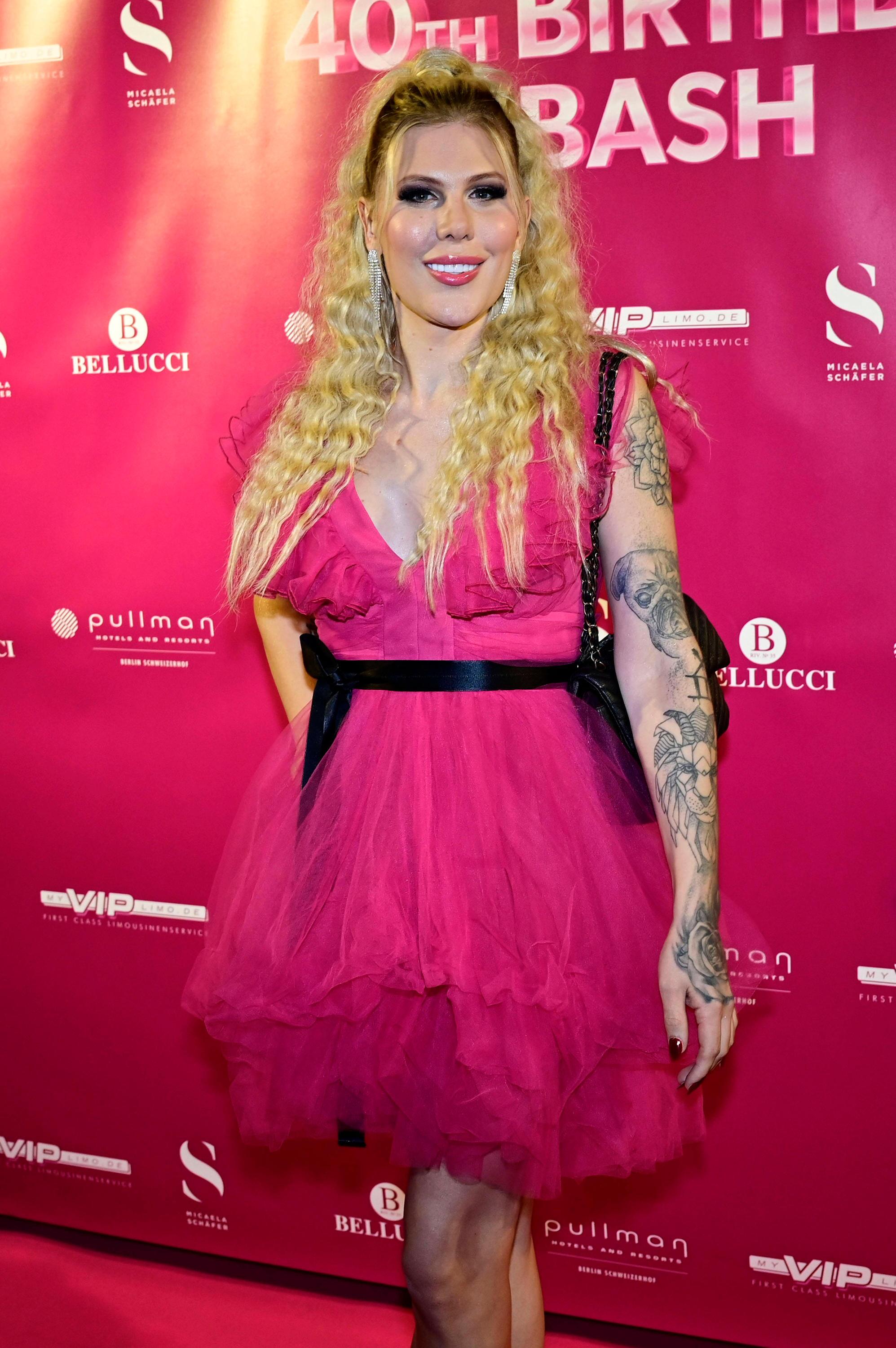 Arielle Rippegather | Steckbrief, Bilder und News | WEB.DE