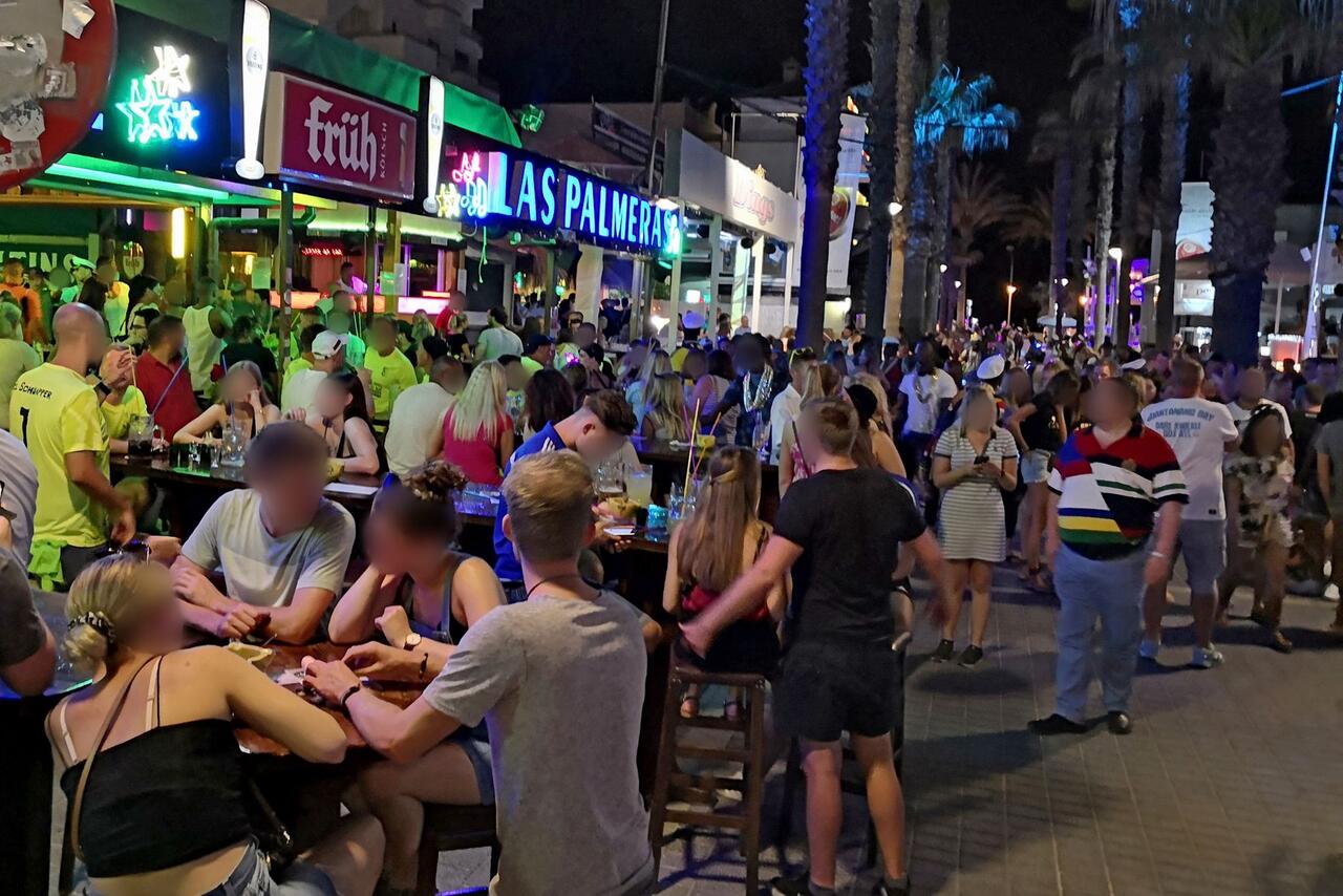 Bild zu Party an der "Bierstraße" auf Mallorca