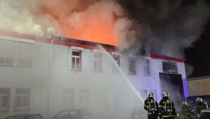 Großbrand in Wuppertal: Rettungswache in Flammen