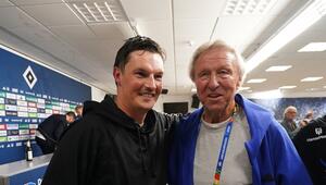 Horst Hrubesch und HSV-Trainer Merlin Polzin