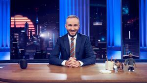 Jan Böhmermann im Studio.