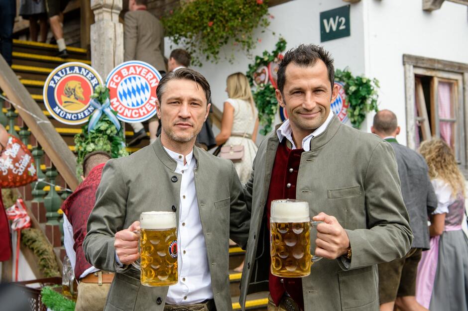 Bild zu Oktoberfest - FC Bayern auf der Wiesn