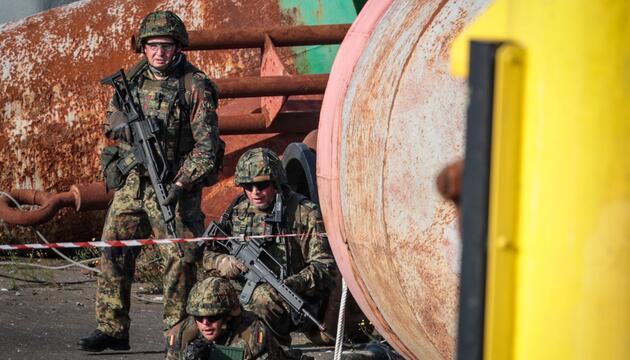 Heimatschutz Bundeswehr Fight tonight
