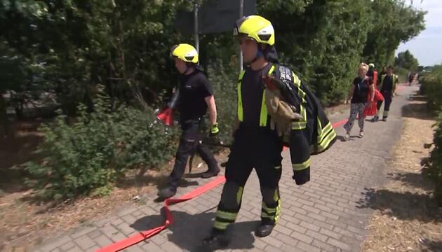 Gasaustritt: ABC-Einsatz nahe der Autobahn 14 in Leipzig