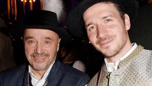 Vertrautes Vater-Sohn-Duo: Christian Neureuther (l.) dient seinem Sohn Felix Neureuther in ...