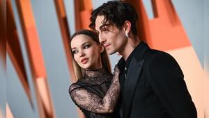 Bereits im Oktober kursierten Gerüchte um eine Verlobung von Dove Cameron und Damiano David ...