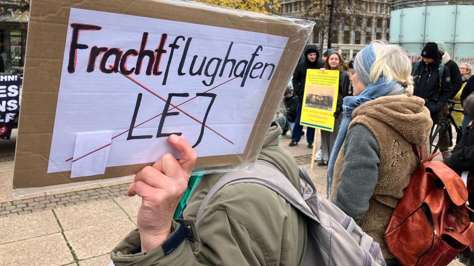 Protest gegen den Ausbau des Flughafens Leipzig-Halle