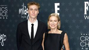 Naomi Watts' Sohn Sasha geht jetzt in Los Angeles aufs College.