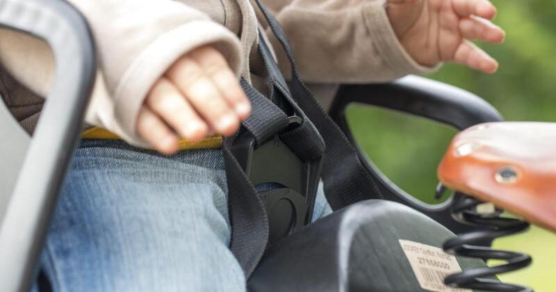 Fahrrad-Kindersitz Vorne Montiert | Für Kinder 2-5 Jahre | Mit Fußpedalen & Lenker Für Alle Erwachsenenfahrräder