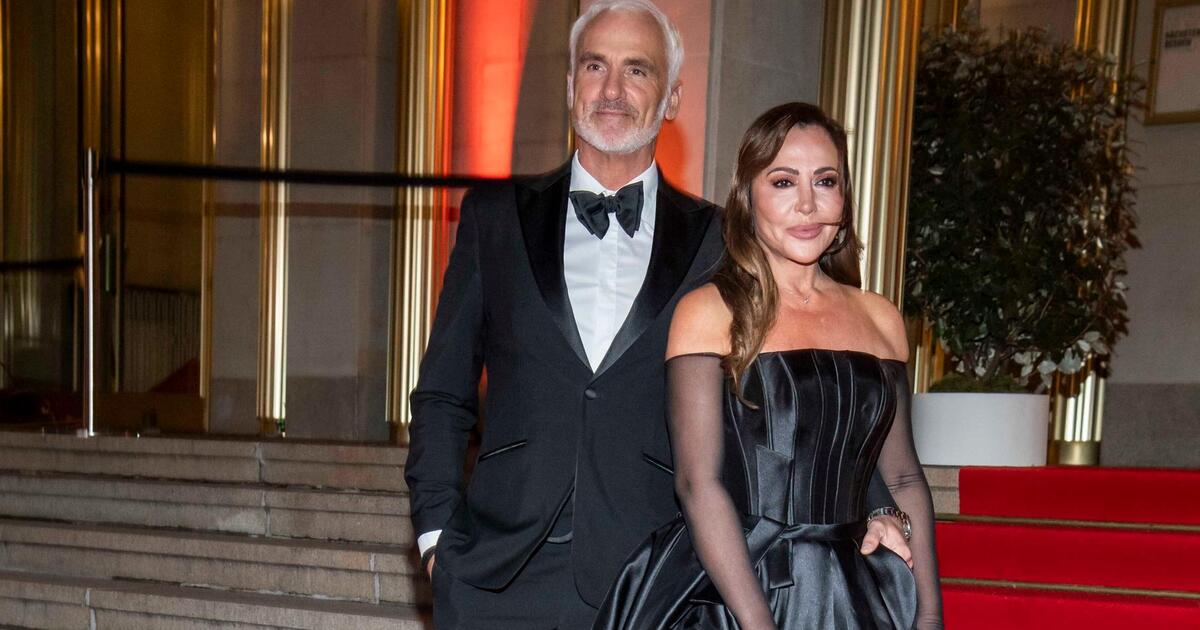 Opera Colors. Code Simone Thomalla and René Marchand shine in matching black at Leipzig ...