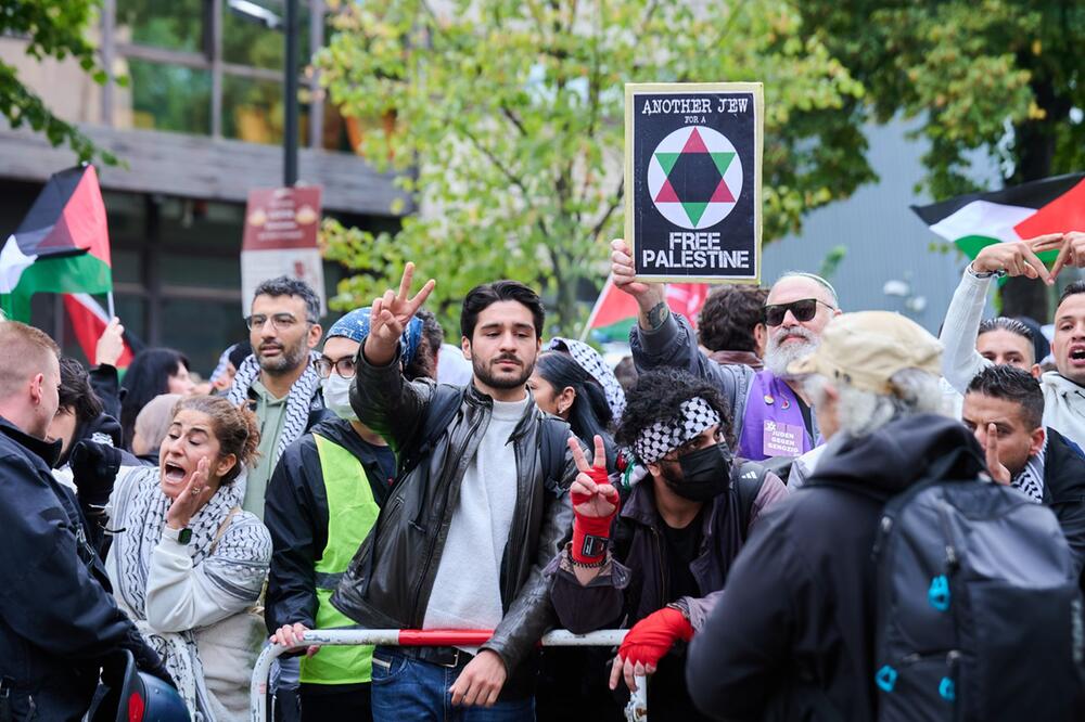 Propalästinensische Proteste gegen Vortrag von Beck