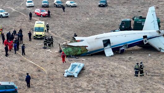 Passagierflugzeug stürzt in Kasachstan ab