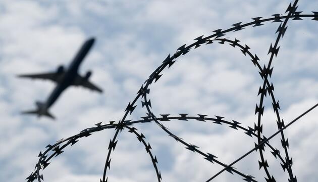 Rechtsstreit um Abschiebungen von Migranten