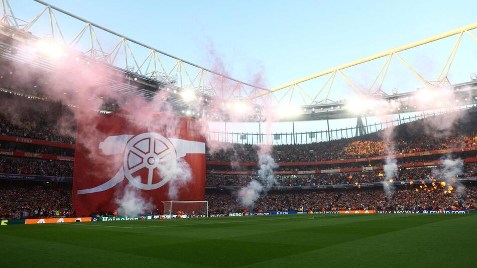 Arsenals Choreo vor dem Champions-League-Halbfinale gegen Paris Saint-Germain.