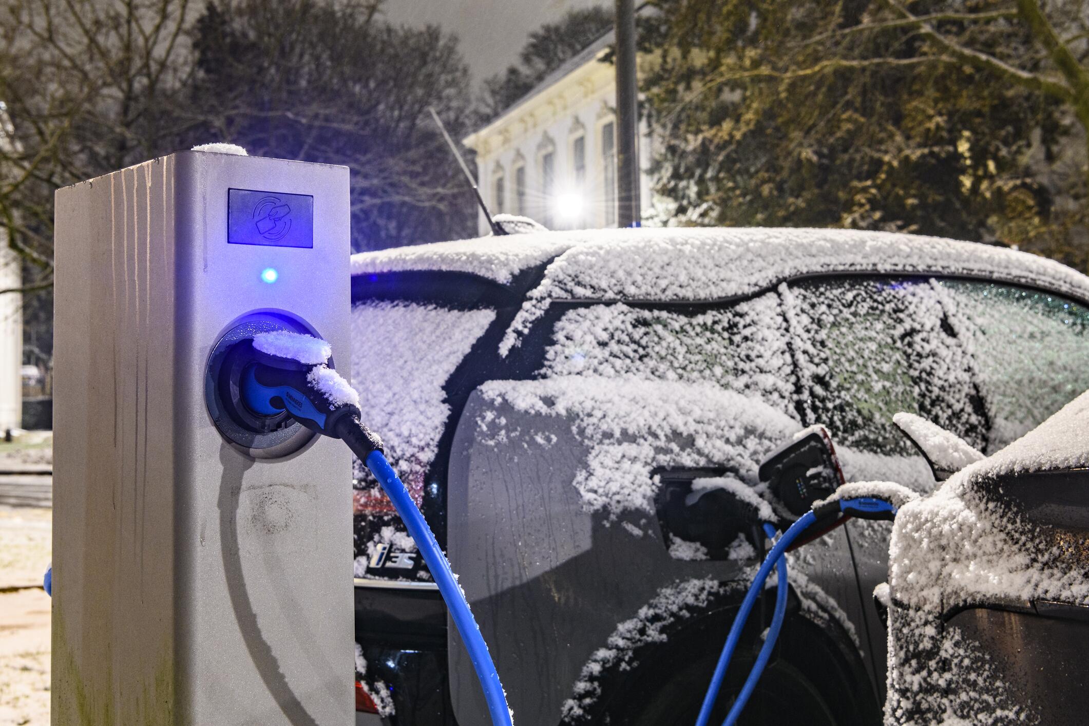 Klimaanlagen von E-Autos saugen nicht binnen drei Stunden Akku leer