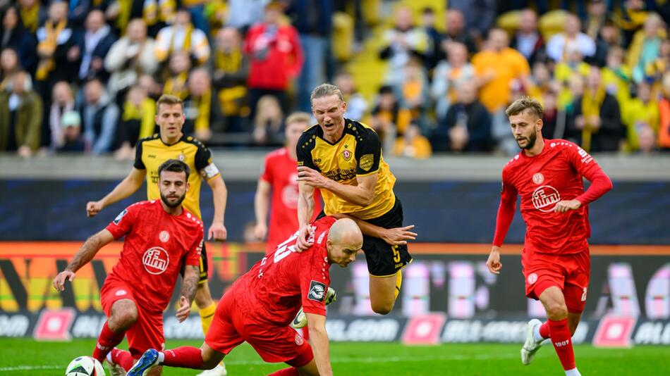 SG Dynamo Dresden - Rot-Weiss Essen