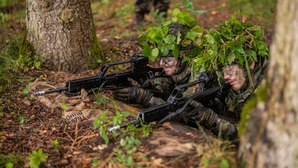 Reservisten der Bundeswehr bei einer Übung