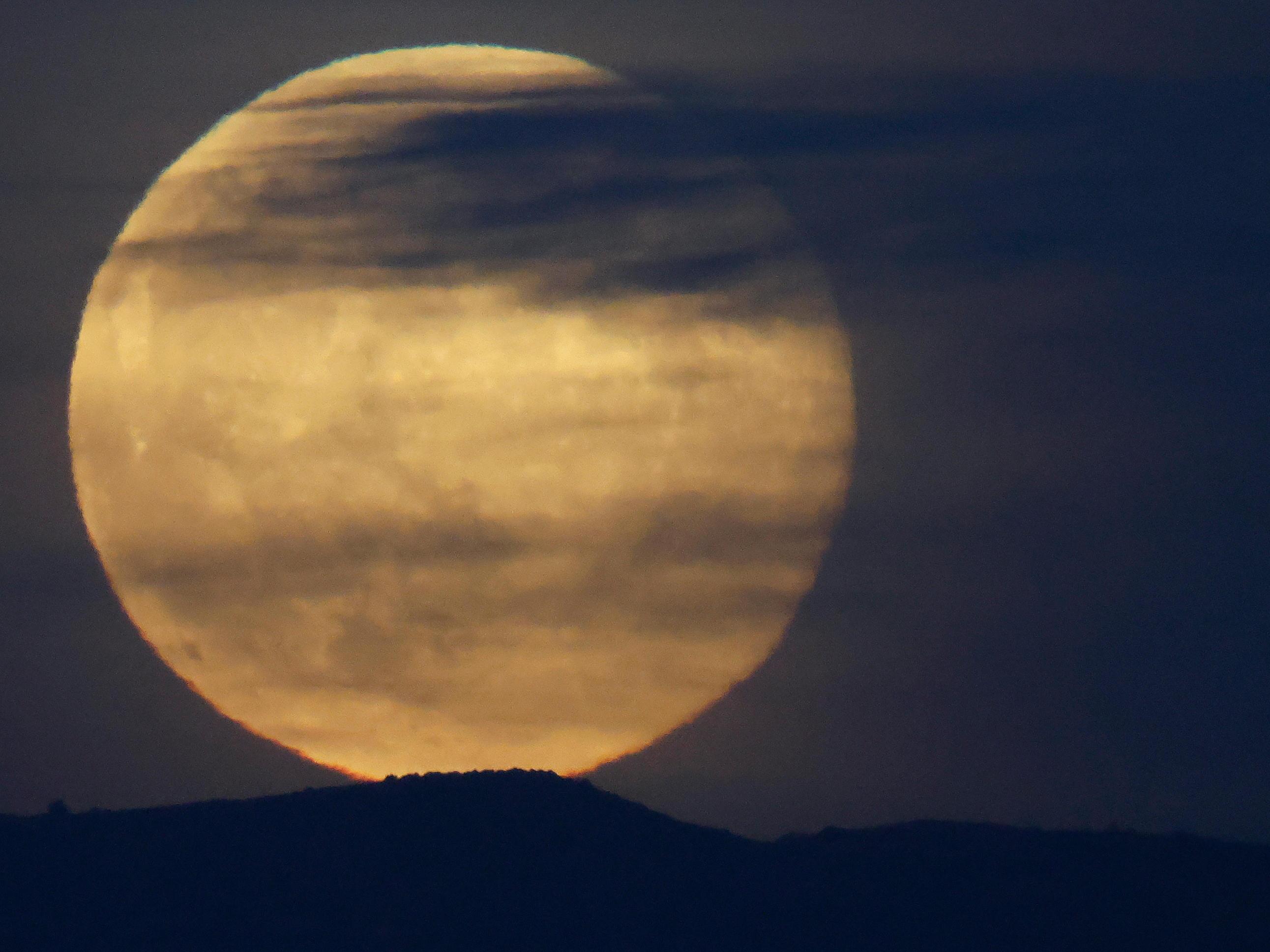 Spektakulr: Diesen Vollmond gibt es erst 2042 wieder zu sehen | WEB.DE
