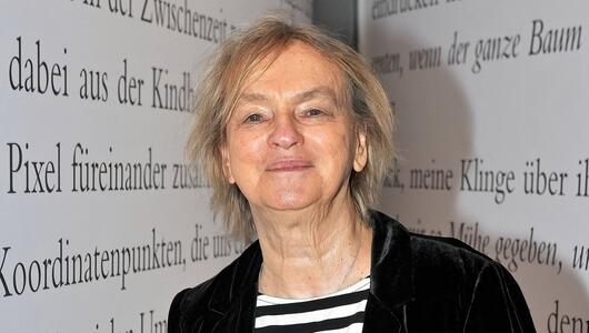 Elke Heidenreich kann aufgrund einer Operation bei einer geplanten Lesung nicht auftreten.