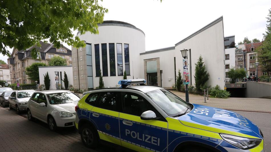 Männer wegen Anschlagsplänen auf Synagoge angeklagt