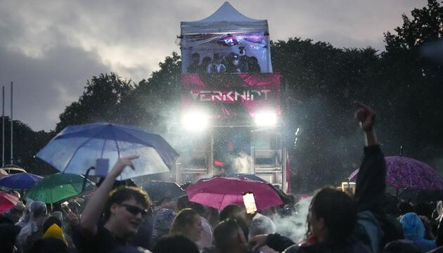 Techno-Parade "Rave The Planet"