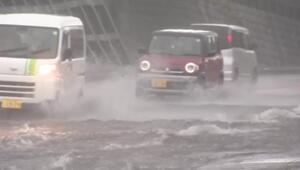 Japan: Regen und Überschwemmungen durch Taifun Nari