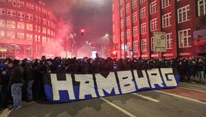 FC St. Pauli - Hamburger SV - HSV-Fanmarsch
