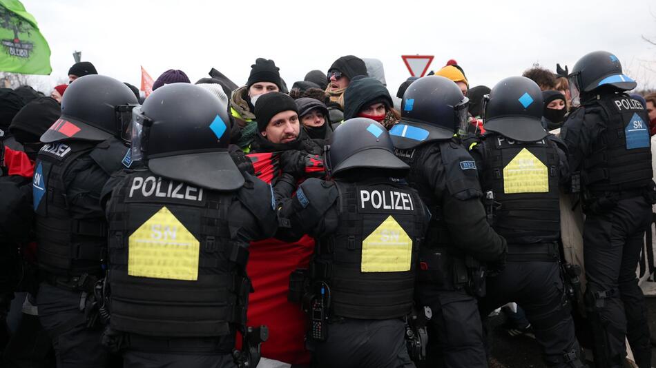 AfD-Parteitag Riesa - Proteste