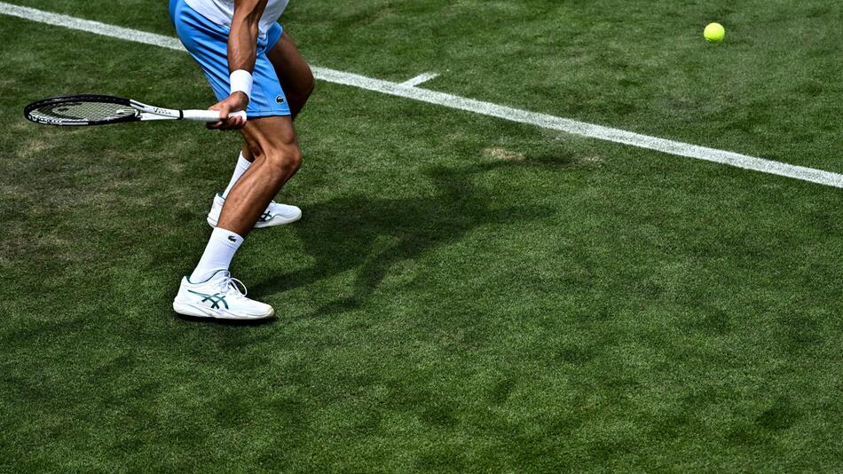 Novak Djokovic während des Trainings für Wimbledon am 27. Juni 2023