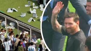 Messi-Besuch in Indien eskaliert: Fans reißen Sitze aus Stadion und stürmen Spielfeld