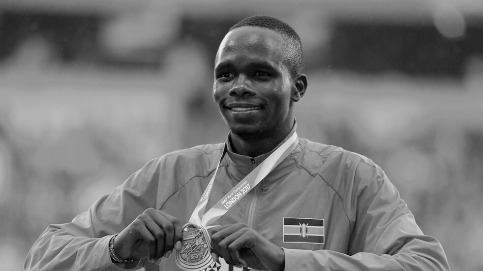 Kipyegon Bett aus Kenia feiert den Gewinn von WM-Bronze 2017