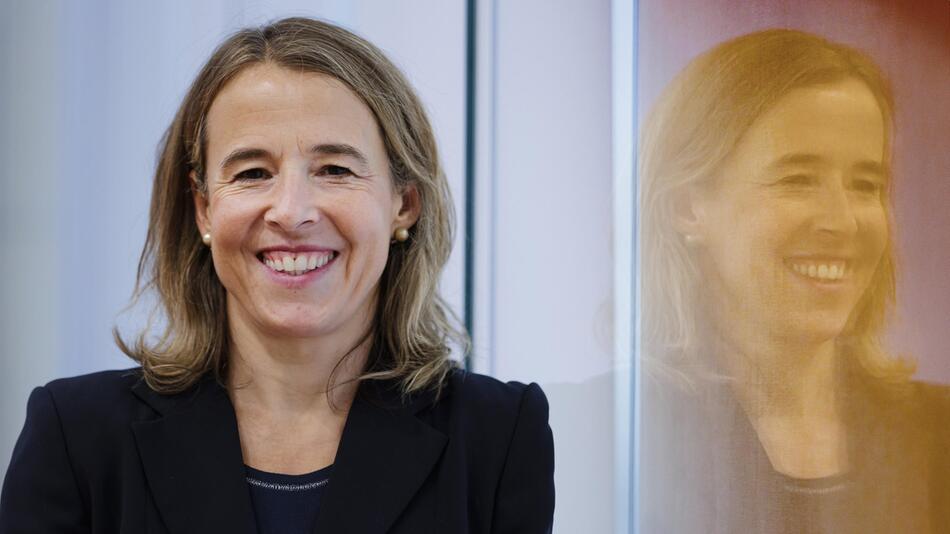 Dr. Ulrike Malmendier