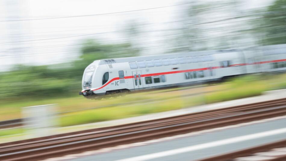 Lokführer beschließen Arbeitskampf bei der Bahn