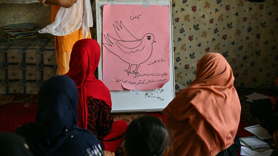 Afghanistan, Schule