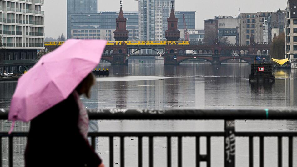 Wechselhaftes Wetter in Berlin und Brandenburg (Symbolbild)