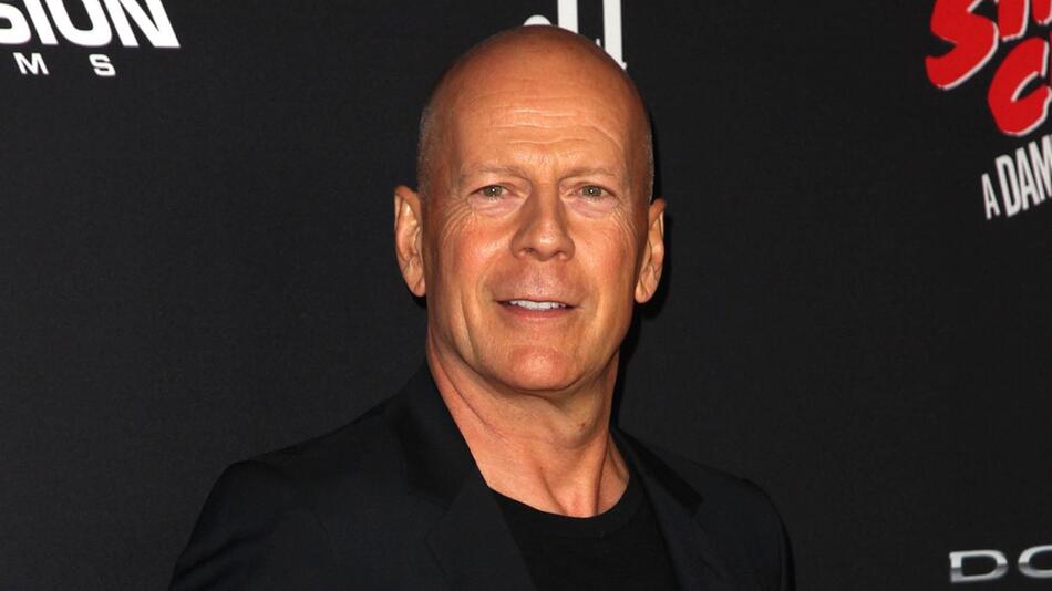 Schauspieler Bruce Willis zog sich wegen seiner Demenz im März 2022 aus der Öffentlichkeit zurück.