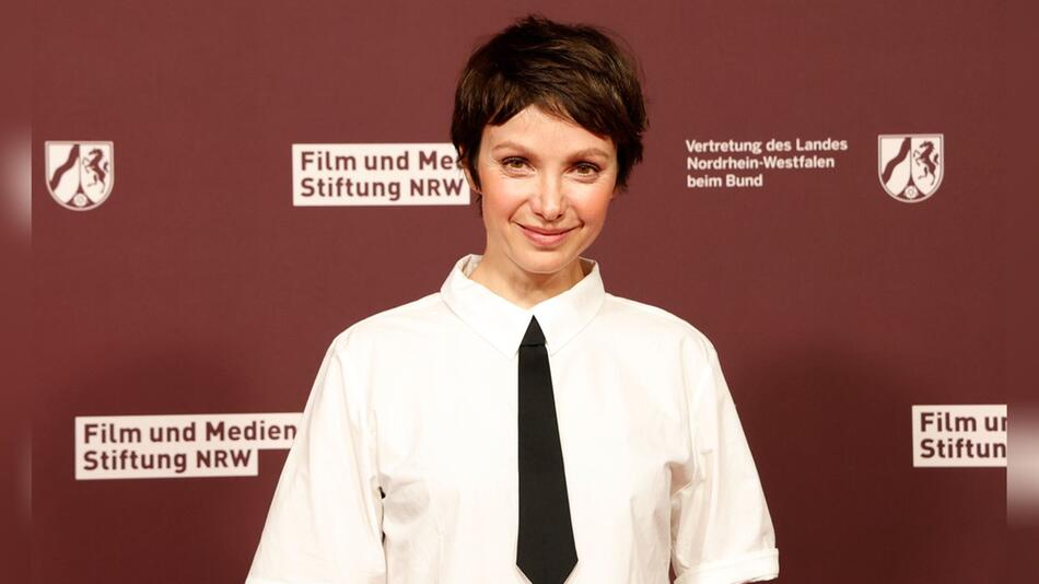 Julia Koschitz feierte im Dezember 2024 ihren 50. Geburtstag.