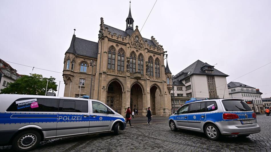 Bombendrohung gegen Erfurter Rathaus