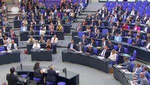 Wahl von Verfassungsrichtern vertagt - Heftige Debatte im Bundestag