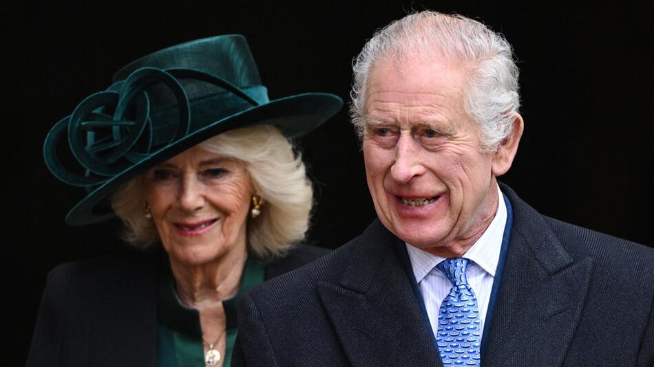 Stets an seiner Seite: Königin Camilla und König Charles III. am Ostersonntag.