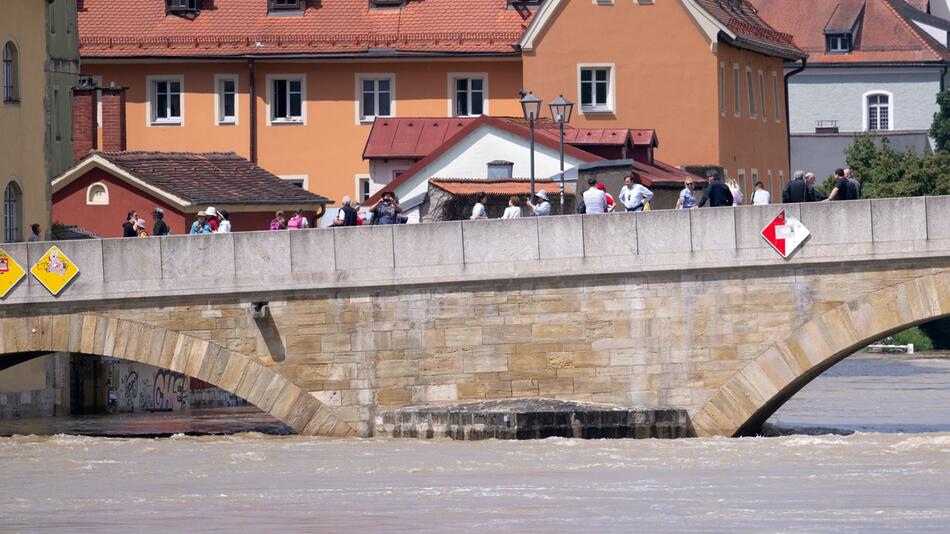 Hochwasser in Bayern - Regensburg