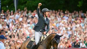 Pferdesport: Deutsches Spring- und Dressur Derby