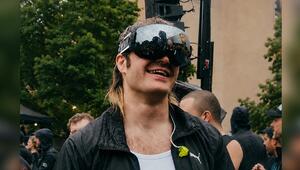 Ski Aggu hat in Berlin einen spontanen Rave auf einem Lidl-Parkplatz veranstaltet.