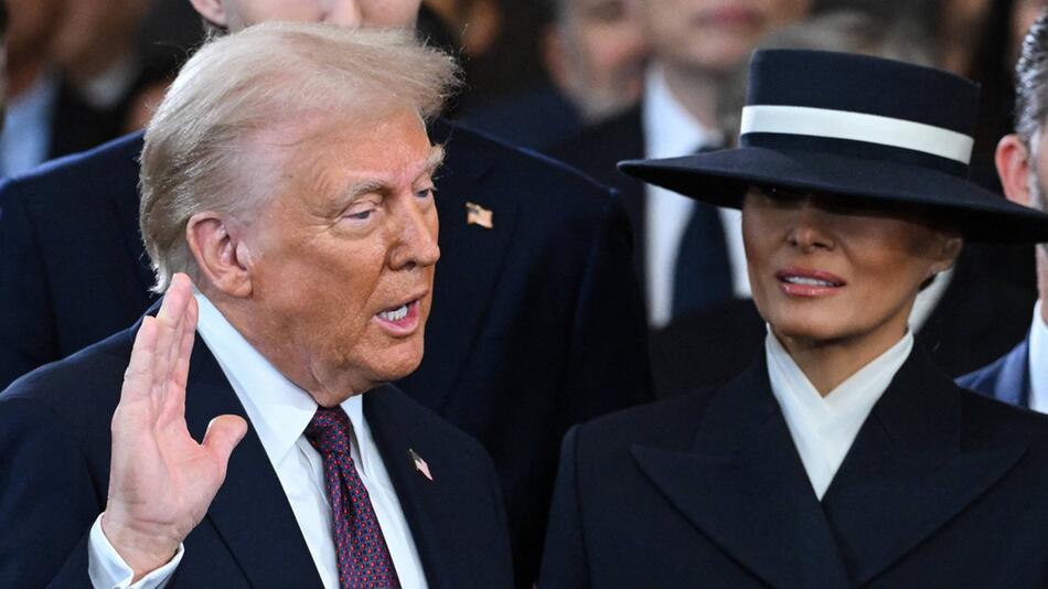 Donald Trump und seine Gattin Melania bei seiner Amtseinführung als neuer Präsident der ...